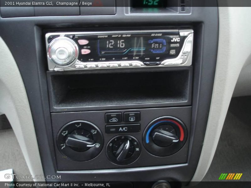 Champagne / Beige 2001 Hyundai Elantra GLS