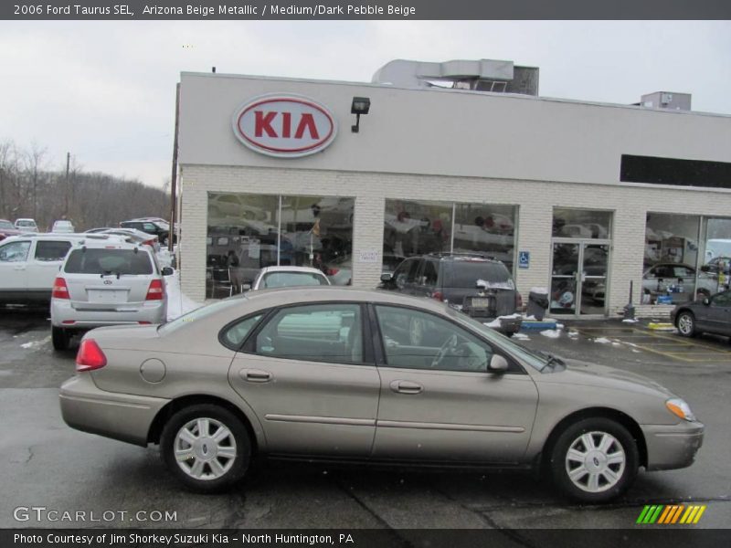 Arizona Beige Metallic / Medium/Dark Pebble Beige 2006 Ford Taurus SEL