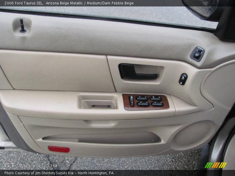 Arizona Beige Metallic / Medium/Dark Pebble Beige 2006 Ford Taurus SEL