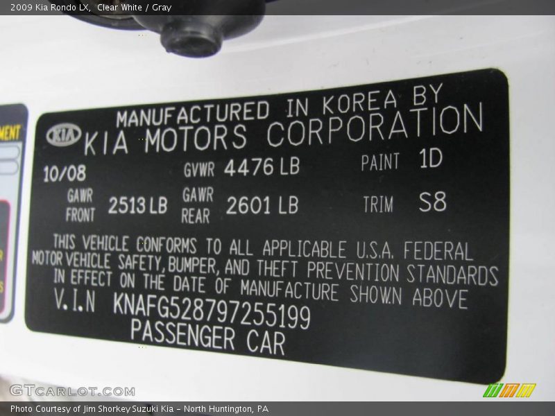 Clear White / Gray 2009 Kia Rondo LX