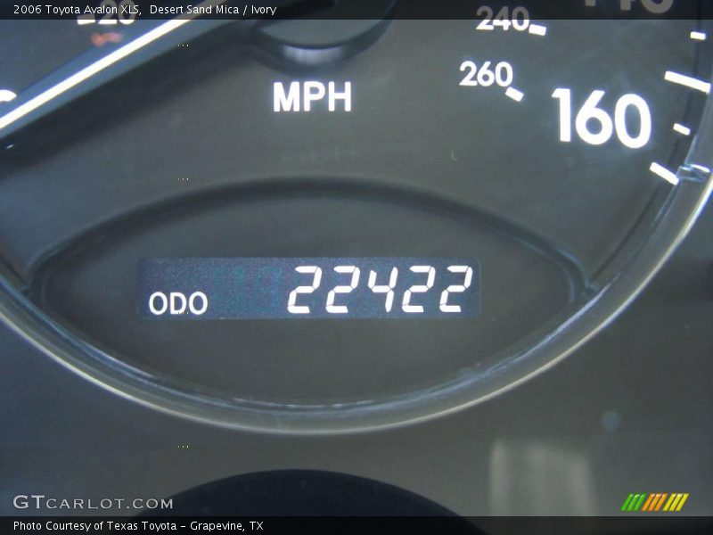 Desert Sand Mica / Ivory 2006 Toyota Avalon XLS
