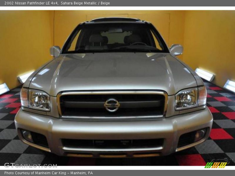 Sahara Beige Metallic / Beige 2002 Nissan Pathfinder LE 4x4