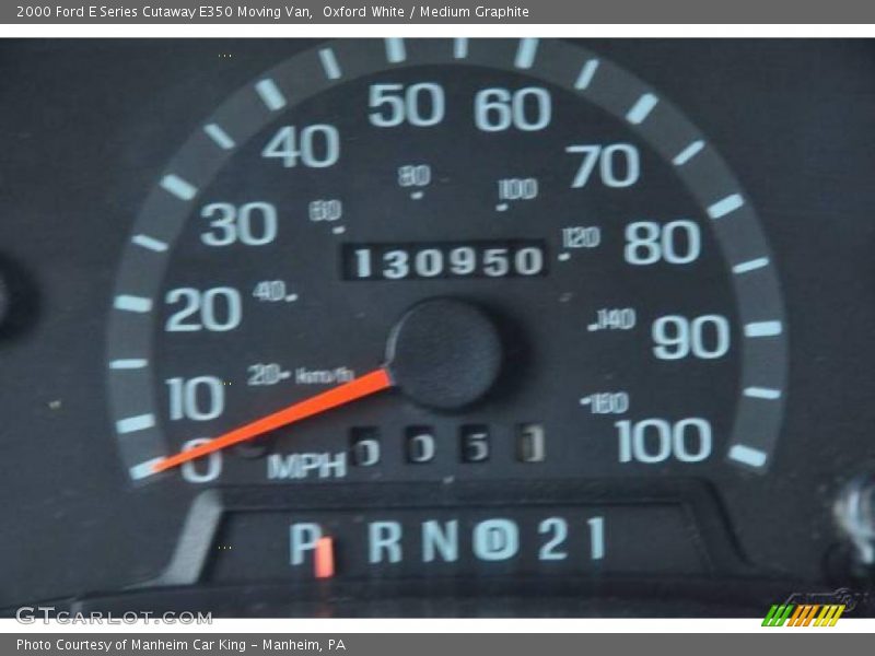 Oxford White / Medium Graphite 2000 Ford E Series Cutaway E350 Moving Van
