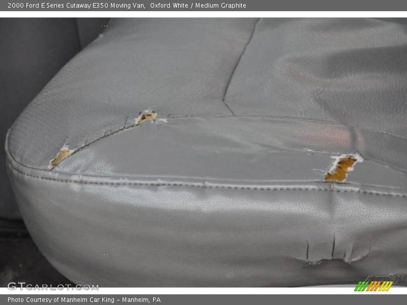 Oxford White / Medium Graphite 2000 Ford E Series Cutaway E350 Moving Van