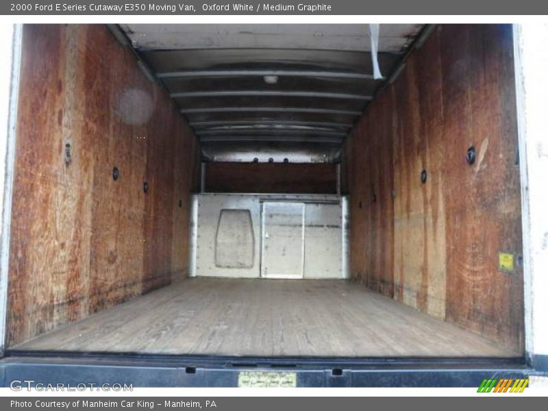 Oxford White / Medium Graphite 2000 Ford E Series Cutaway E350 Moving Van