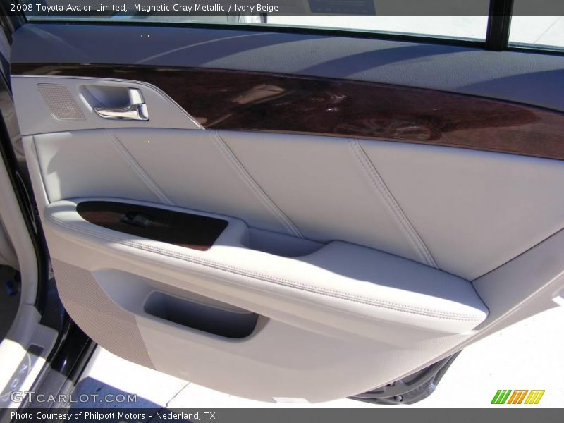 Magnetic Gray Metallic / Ivory Beige 2008 Toyota Avalon Limited