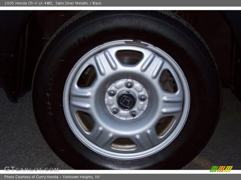 Satin Silver Metallic / Black 2005 Honda CR-V LX 4WD