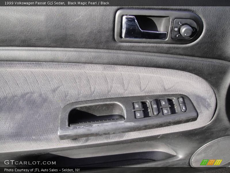 Black Magic Pearl / Black 1999 Volkswagen Passat GLS Sedan