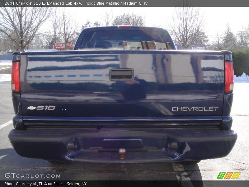 Indigo Blue Metallic / Medium Gray 2001 Chevrolet S10 LS Extended Cab 4x4