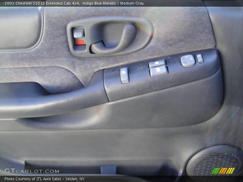 Indigo Blue Metallic / Medium Gray 2001 Chevrolet S10 LS Extended Cab 4x4