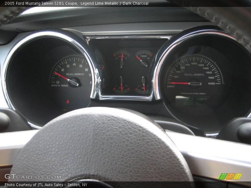  2005 Mustang Saleen S281 Coupe Saleen S281 Coupe Gauges