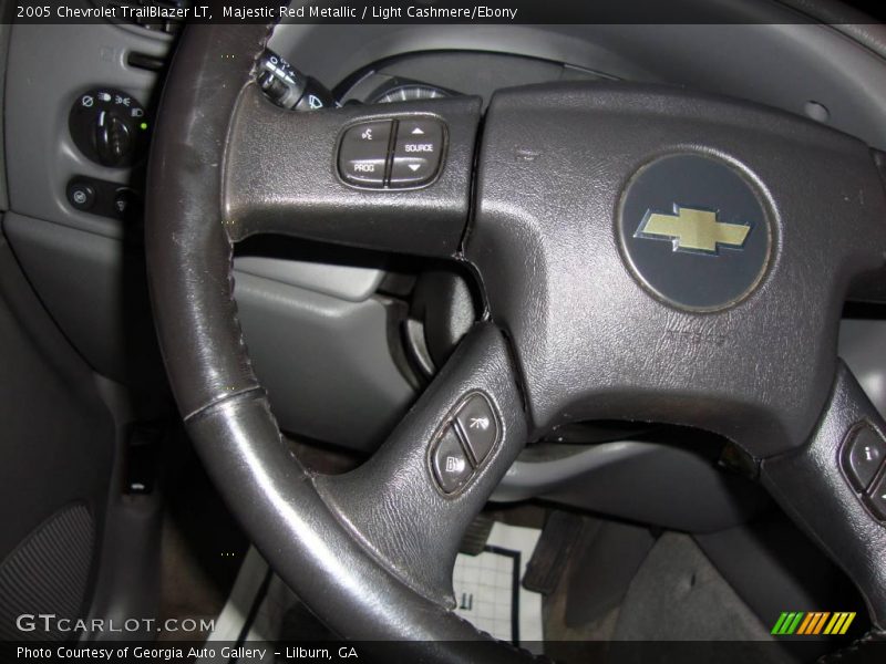 Majestic Red Metallic / Light Cashmere/Ebony 2005 Chevrolet TrailBlazer LT