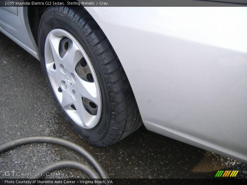 Sterling Metallic / Gray 2005 Hyundai Elantra GLS Sedan