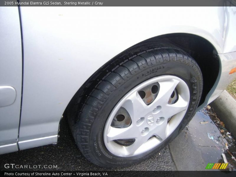Sterling Metallic / Gray 2005 Hyundai Elantra GLS Sedan