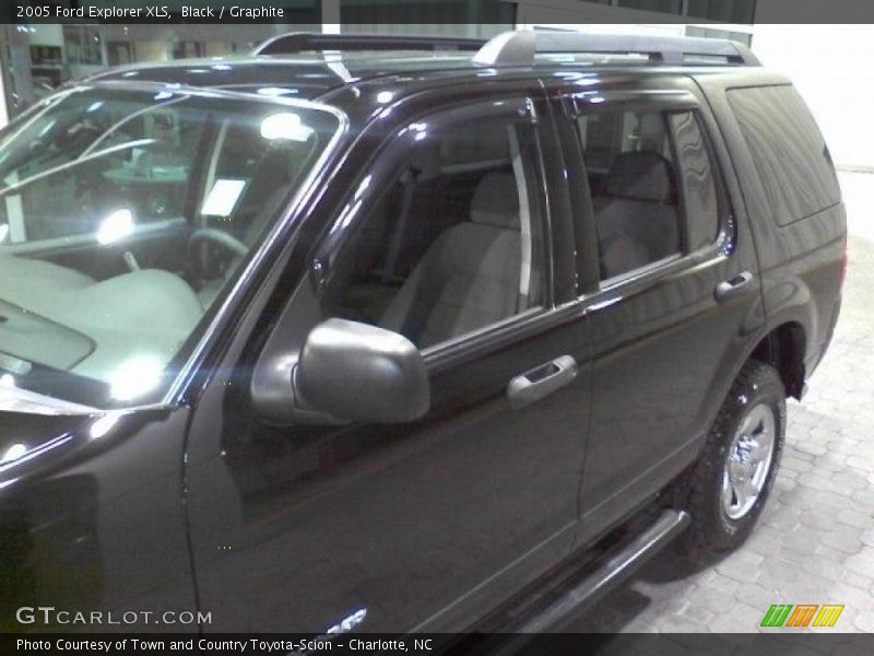Black / Graphite 2005 Ford Explorer XLS