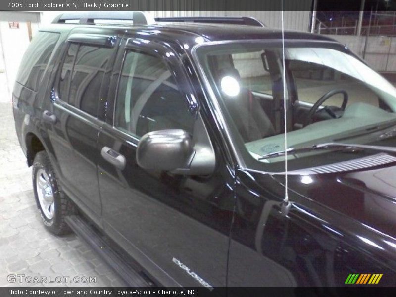 Black / Graphite 2005 Ford Explorer XLS