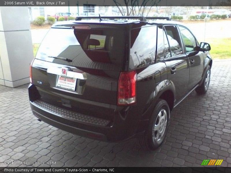 Black Onyx / Tan 2006 Saturn VUE