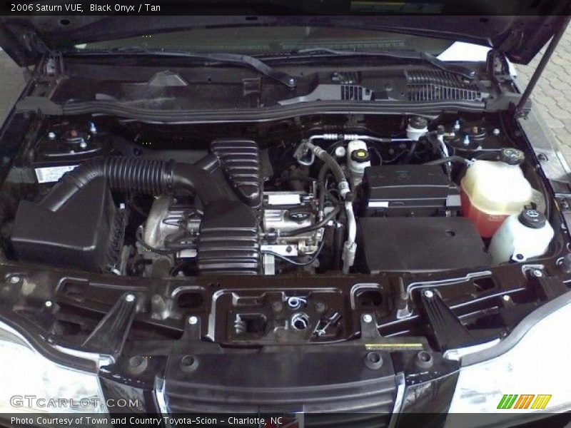 Black Onyx / Tan 2006 Saturn VUE