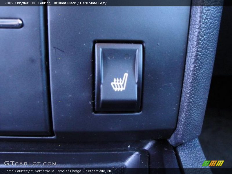 Brilliant Black / Dark Slate Gray 2009 Chrysler 300 Touring