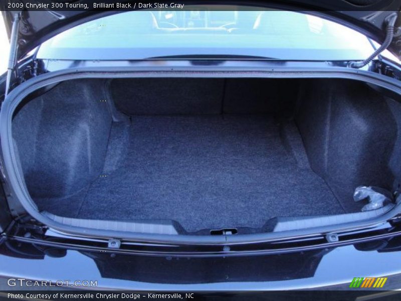 Brilliant Black / Dark Slate Gray 2009 Chrysler 300 Touring