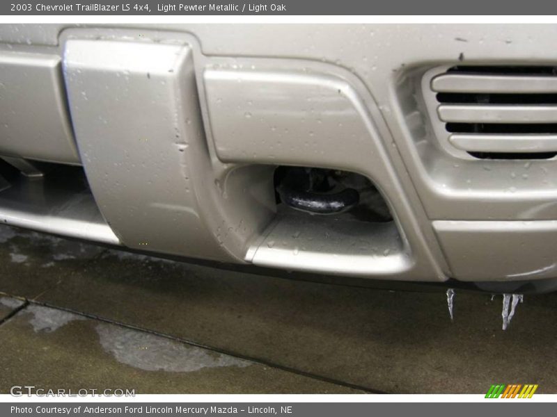 Light Pewter Metallic / Light Oak 2003 Chevrolet TrailBlazer LS 4x4