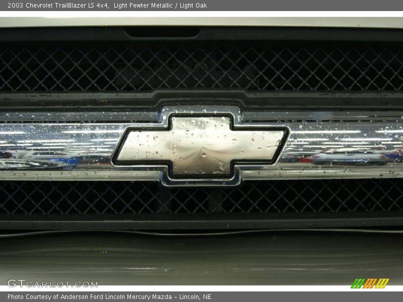 Light Pewter Metallic / Light Oak 2003 Chevrolet TrailBlazer LS 4x4