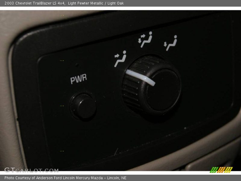 Light Pewter Metallic / Light Oak 2003 Chevrolet TrailBlazer LS 4x4