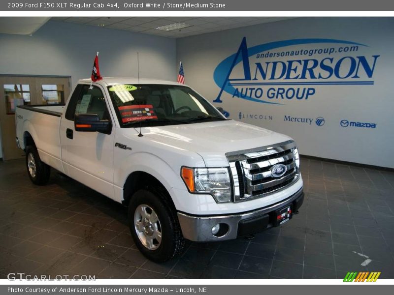 Oxford White / Stone/Medium Stone 2009 Ford F150 XLT Regular Cab 4x4