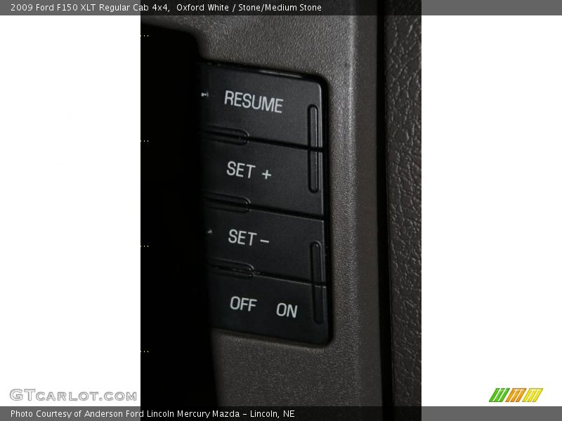Oxford White / Stone/Medium Stone 2009 Ford F150 XLT Regular Cab 4x4