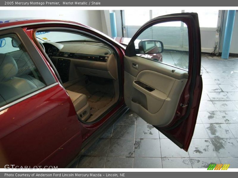 Merlot Metallic / Shale 2005 Mercury Montego Premier