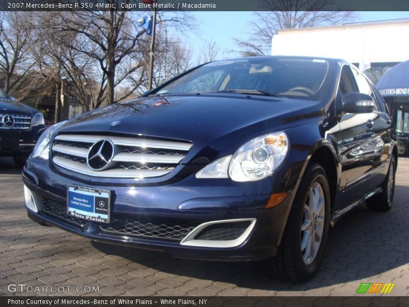 Capri Blue Metallic / Macadamia 2007 Mercedes-Benz R 350 4Matic