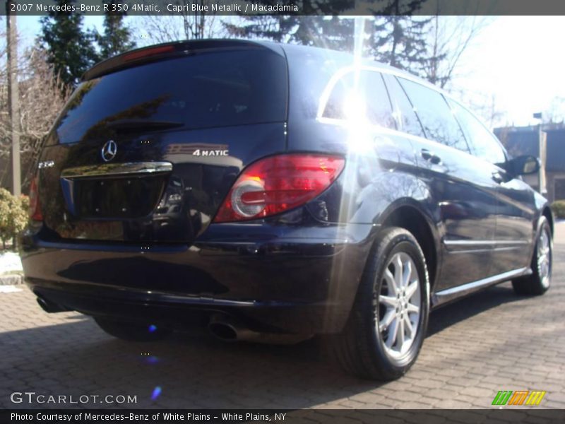 Capri Blue Metallic / Macadamia 2007 Mercedes-Benz R 350 4Matic