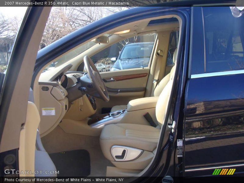 Capri Blue Metallic / Macadamia 2007 Mercedes-Benz R 350 4Matic