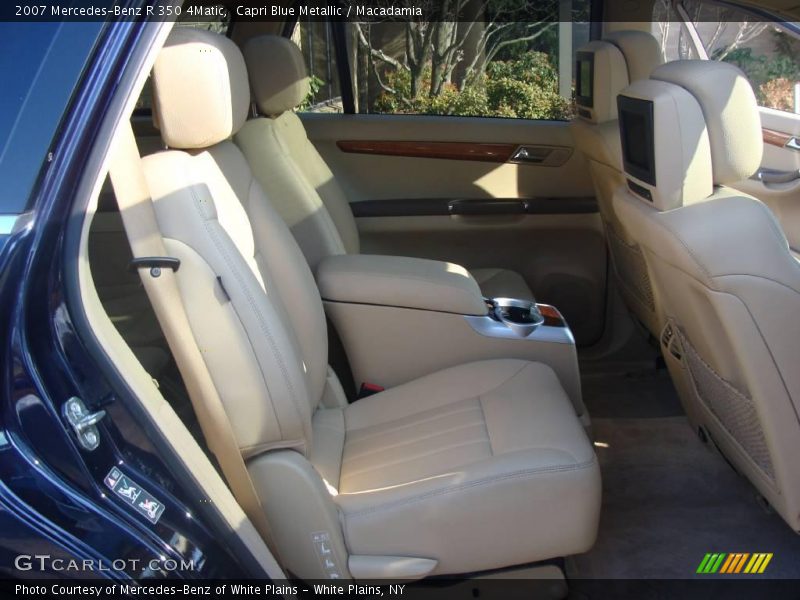 Capri Blue Metallic / Macadamia 2007 Mercedes-Benz R 350 4Matic