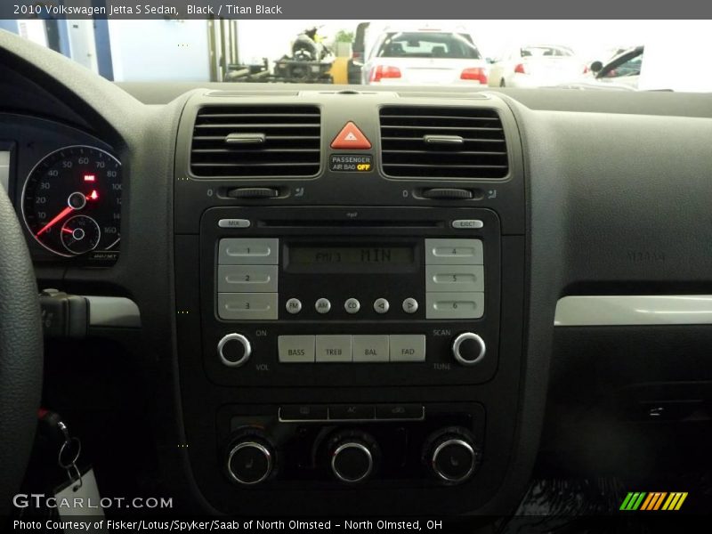 Black / Titan Black 2010 Volkswagen Jetta S Sedan