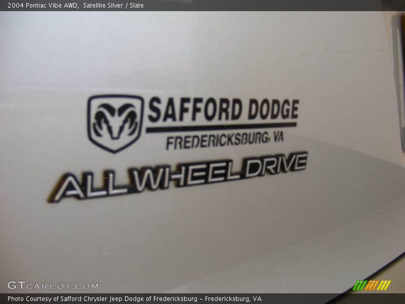 Satellite Silver / Slate 2004 Pontiac Vibe AWD