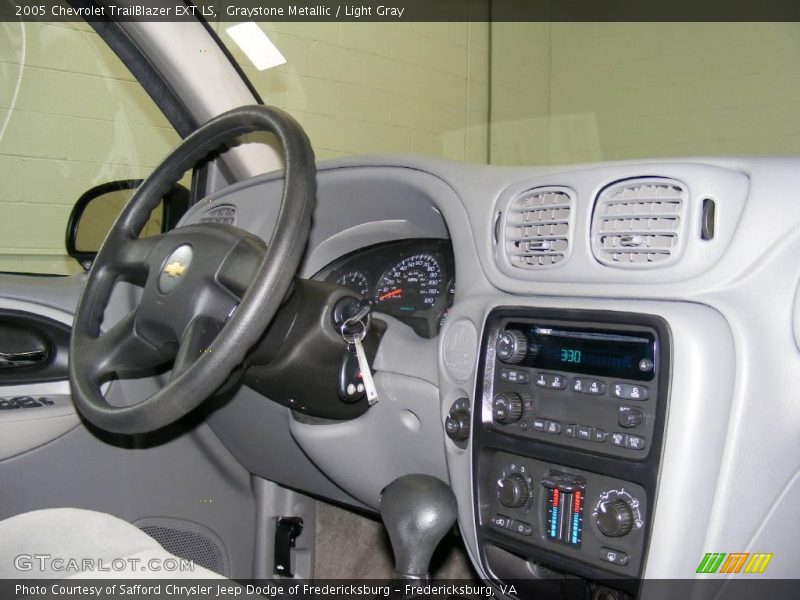 Graystone Metallic / Light Gray 2005 Chevrolet TrailBlazer EXT LS