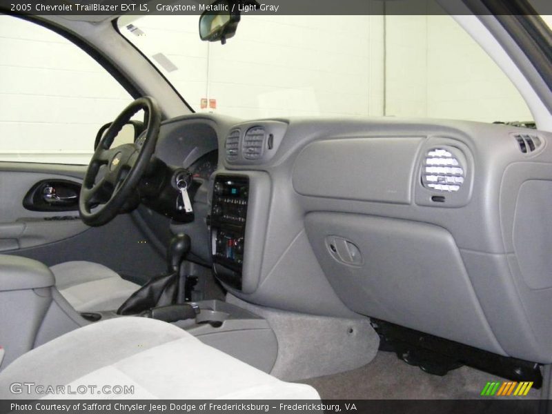 Graystone Metallic / Light Gray 2005 Chevrolet TrailBlazer EXT LS