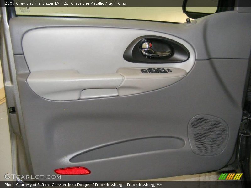 Graystone Metallic / Light Gray 2005 Chevrolet TrailBlazer EXT LS