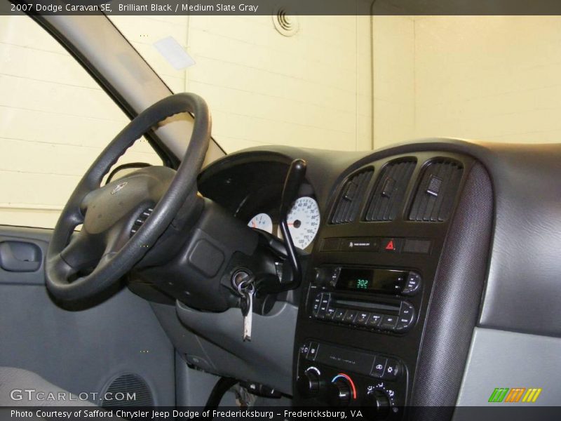 Brilliant Black / Medium Slate Gray 2007 Dodge Caravan SE