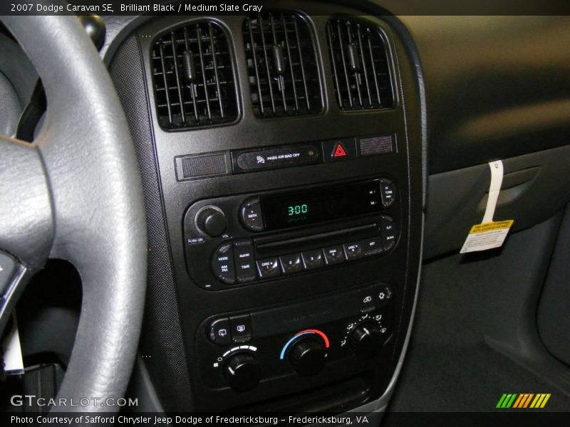 Brilliant Black / Medium Slate Gray 2007 Dodge Caravan SE