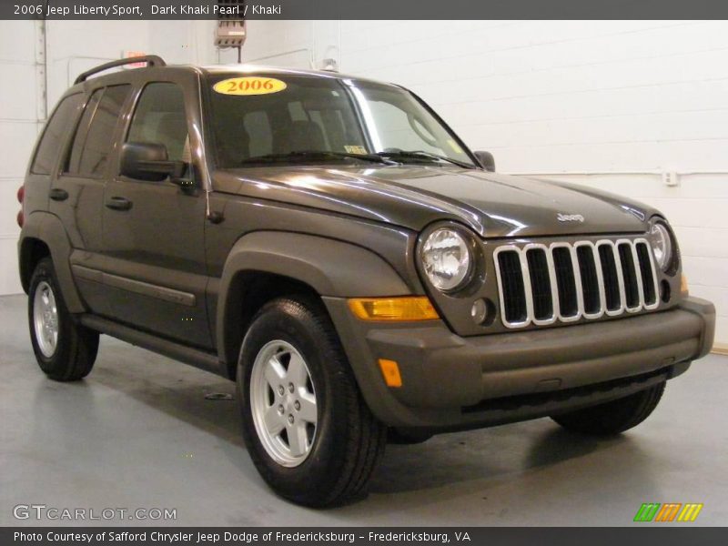 Dark Khaki Pearl / Khaki 2006 Jeep Liberty Sport