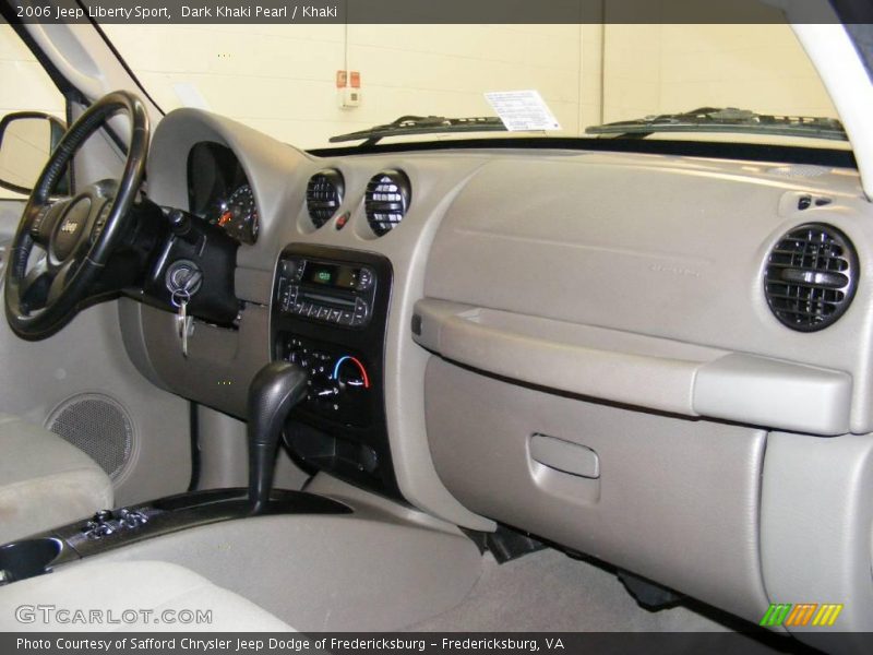 Dark Khaki Pearl / Khaki 2006 Jeep Liberty Sport