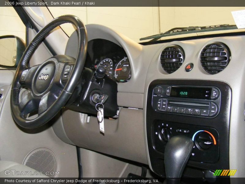 Dark Khaki Pearl / Khaki 2006 Jeep Liberty Sport
