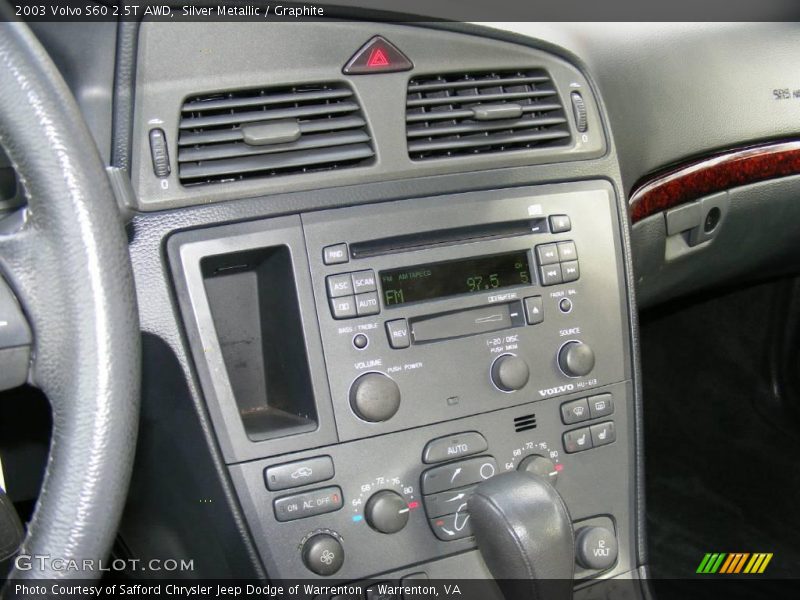 Silver Metallic / Graphite 2003 Volvo S60 2.5T AWD