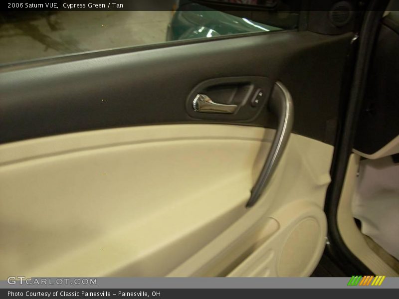 Cypress Green / Tan 2006 Saturn VUE