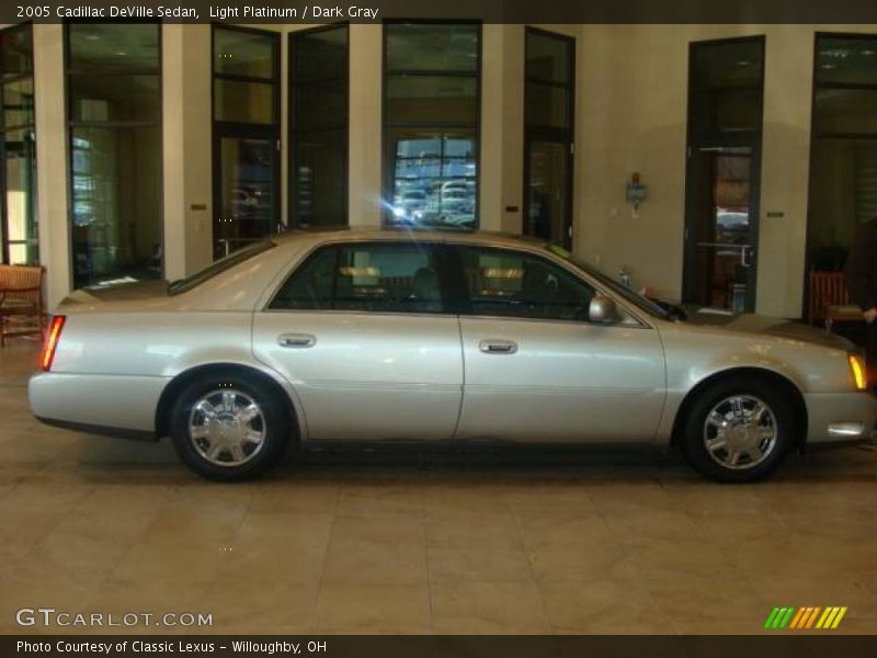 Light Platinum / Dark Gray 2005 Cadillac DeVille Sedan