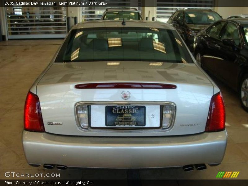 Light Platinum / Dark Gray 2005 Cadillac DeVille Sedan