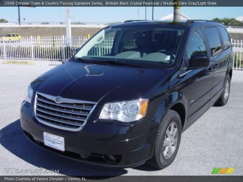 Brilliant Black Crystal Pearlcoat / Medium Slate Gray/Light Shale 2008 Chrysler Town & Country Touring Signature Series
