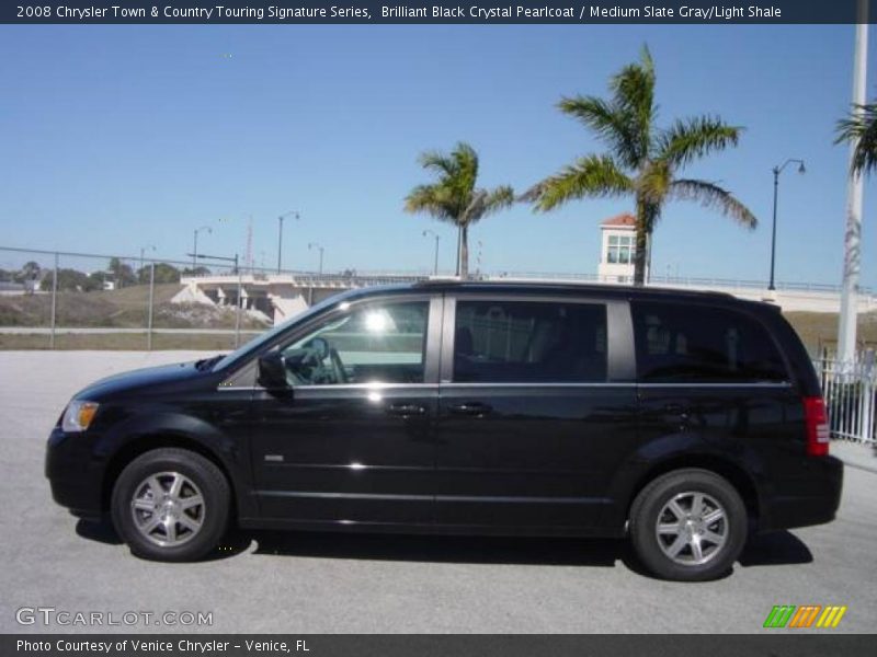 Brilliant Black Crystal Pearlcoat / Medium Slate Gray/Light Shale 2008 Chrysler Town & Country Touring Signature Series